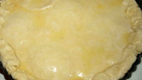 пирог с беконом и яйцами