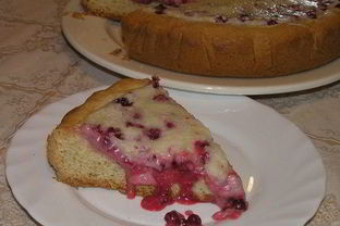 Пирог с брусникой