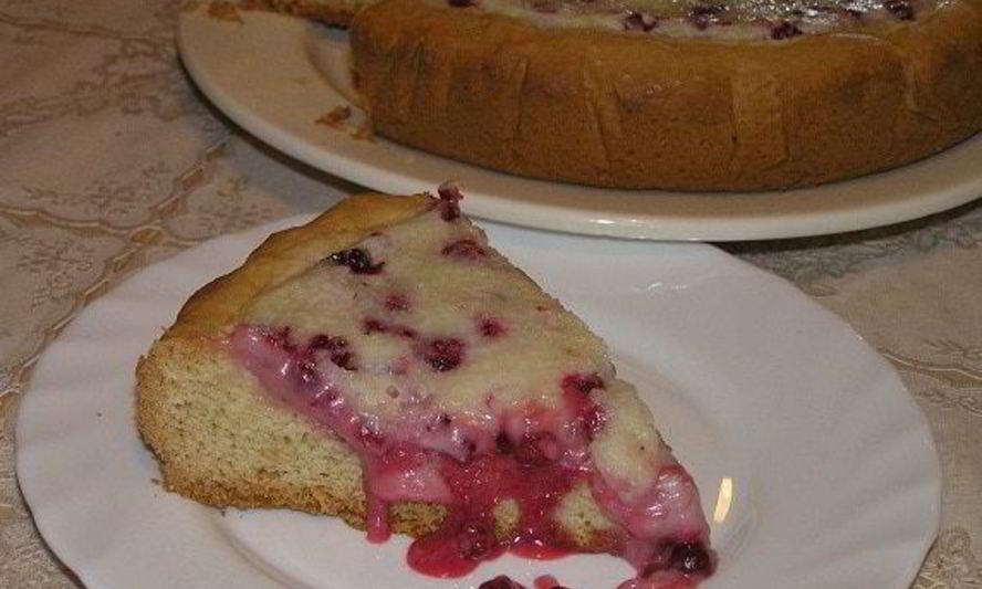 Рецепт пирога с брусникой