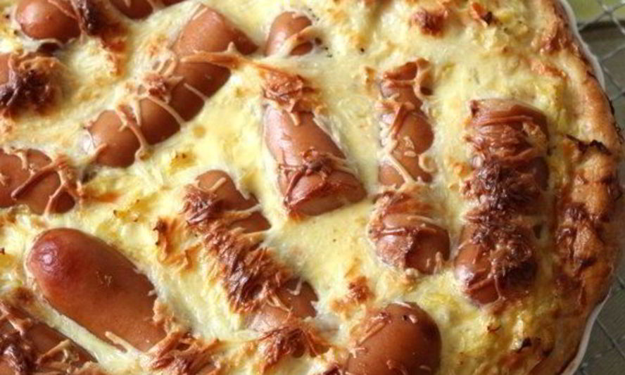 Рецепт пирога с кислой капустой и сосисками