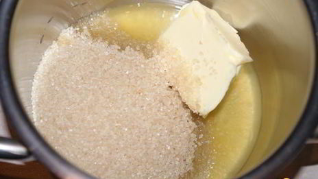 пирог с клюквой, финиками и грецкими орехами