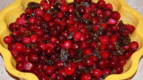 пирог с клюквой, финиками и грецкими орехами