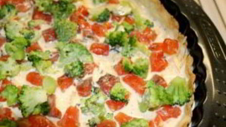 пирог с лососем и брокколи