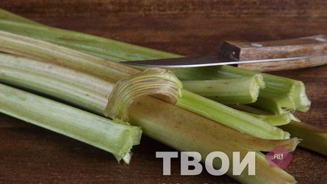 пирог с ревенем