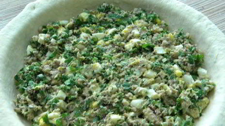 пирог с рыбкой и яйцом
