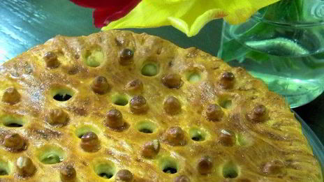 пирог с рыбкой и яйцом