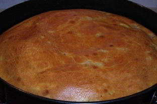 Пирог с твердым сыром