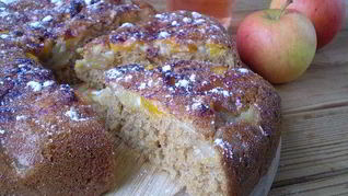 Пирог с тыквой и яблоками