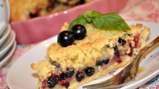 Пирог с ягодной начинкой