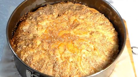 пирог со сливами и грушами