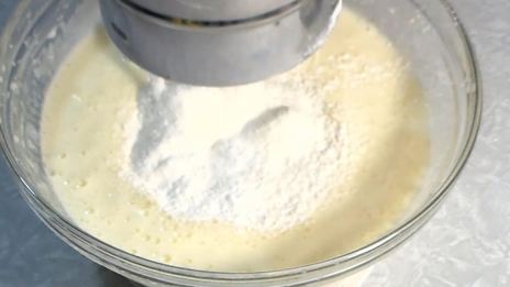 пирог со сливами и грушами