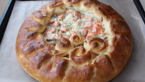 праздничный рыбный пирог