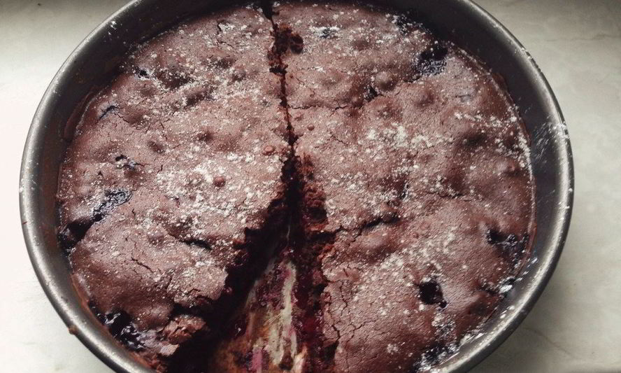 Рецепт шоколадна-кофейного пирог с вишней