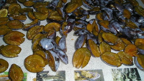 сливовый пирог с миндалем