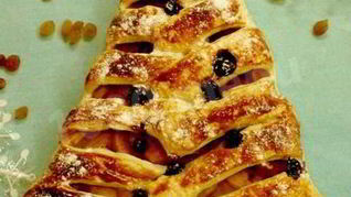 Слойка с яблоками Елочка