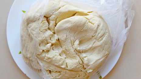 творожный пирог с грушами и орехами