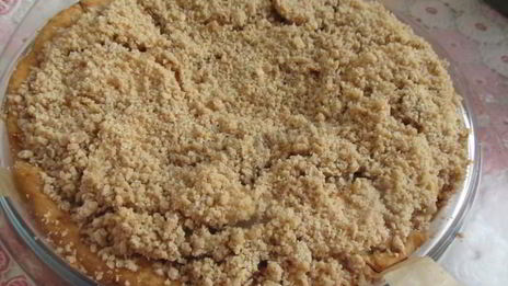 яблочно-банановый пирог на сметане со штрейзелем