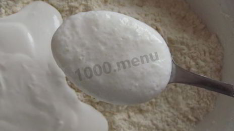 яблочно-банановый пирог на сметане со штрейзелем