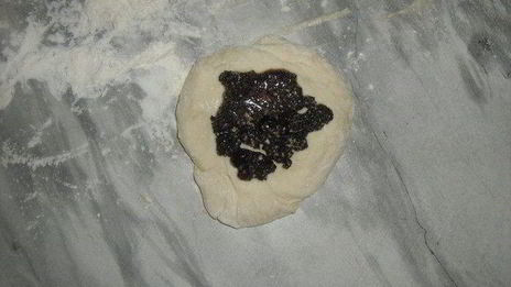 булочки-пирожки с маково-халвично-ягодной начинкой, постные