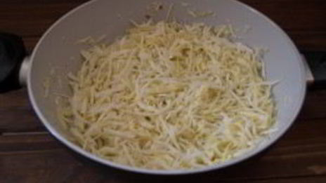 дрожжевые пирожки с капустой