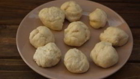 дрожжевые пирожки с капустой