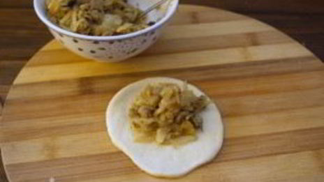 дрожжевые пирожки с капустой