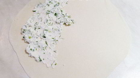 кутабы с пикантной творожной начинкой