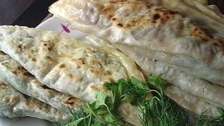 Кутабы со свежей зеленью