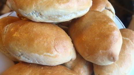 пирожки дрожжевые с капустой и мясом