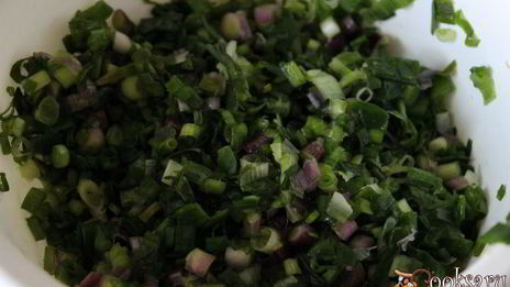 пирожки из лаваша с зеленым луком и яйцом