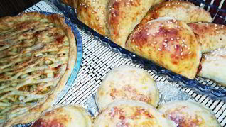 Пирожки из сырного теста