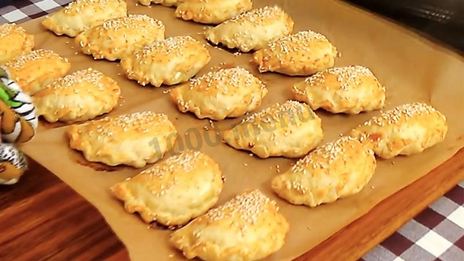 пирожки из теста на соде с творогом несладкие