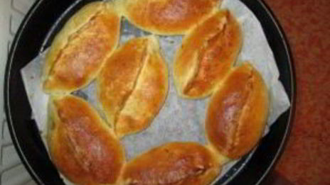пирожки печеные с мясом