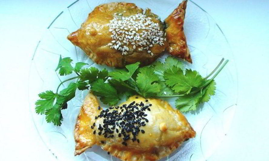 Рецепт пирожков рыбки с красной рыбой и шпинатом