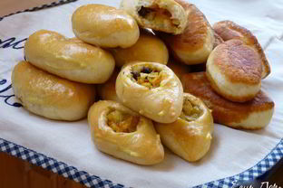 Пирожки с капустой и грибами