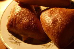 Пирожки с курицей и сыром