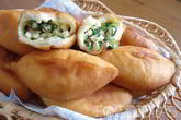 Пирожки с луком и яйцом