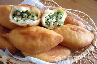 Пирожки с луком и яйцом