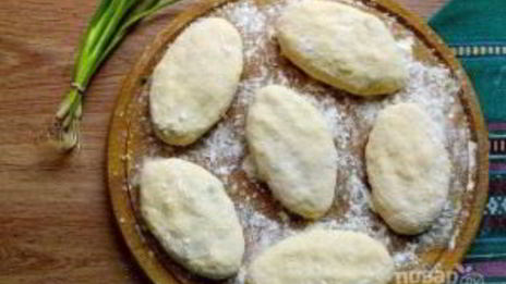 пирожки с рисом и яйцом жареные