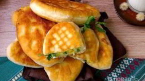 пирожки с рисом и яйцом жареные