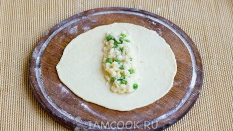 пирожки с рисом и яйцом