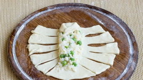 пирожки с рисом и яйцом