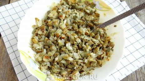 пирожки с солеными грибами