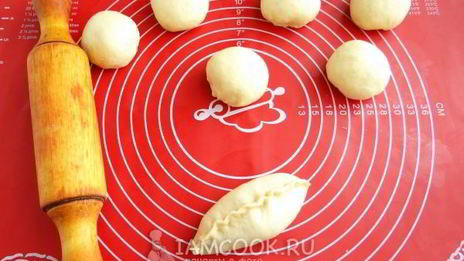 пирожки с солеными грибами