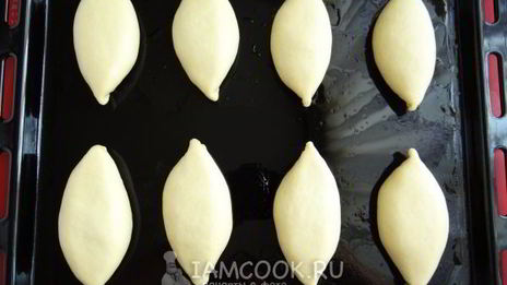 пирожки с солеными грибами