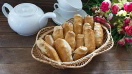 пирожки с сосисками и сыром