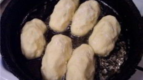 пирожки с сосиской