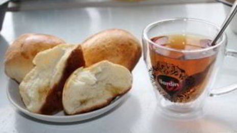 пирожки со сливой из дрожжевого теста