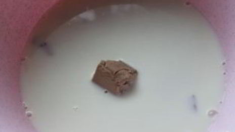 пирожки со сливой из дрожжевого теста