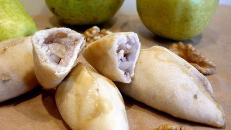 постные пирожки на кокосовом тесте с грушево-ореховой начинкой